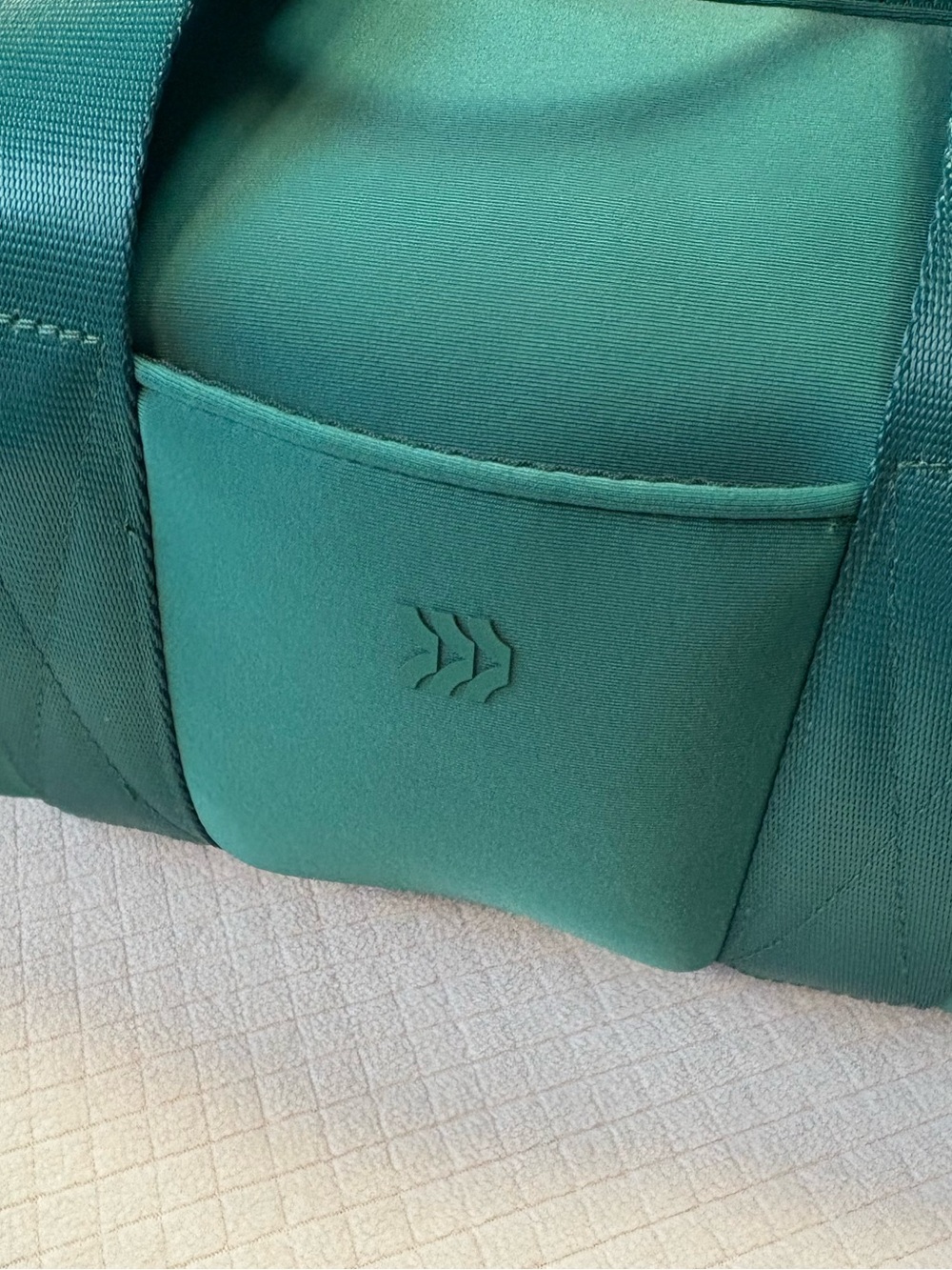 all in motion green crossbody barrel bag - Picture 3 of 13
